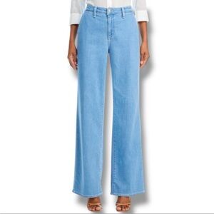 L’Agence Weston High Rise Wide Flare Leg Jeans Light Wash NWOT Size 30